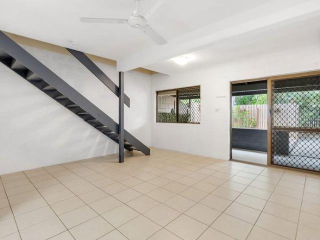 PRACTICAL TWO BEDROOM TOWNHOUSE WITH PRIVATE COURTYARD