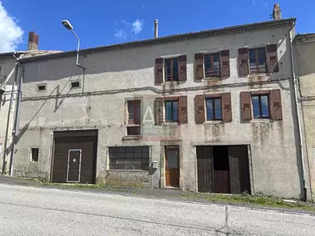 Pradelles 43420 Achat / Vente maison 5 pièces t5