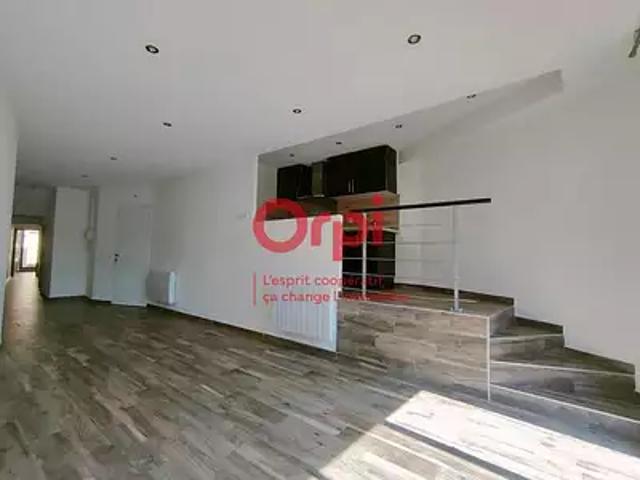 Prades 66500 Location appartement 3 pièces t3 terrasse balcon