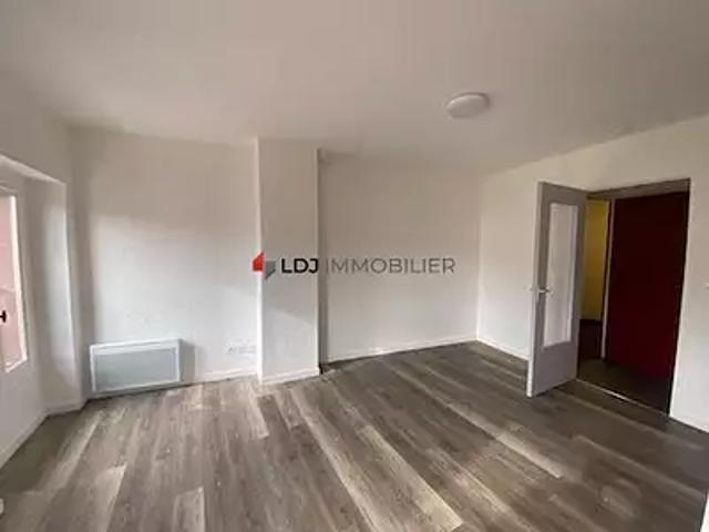 Prades 66500 Location appartement 2 pièces t2 au dernier étage
