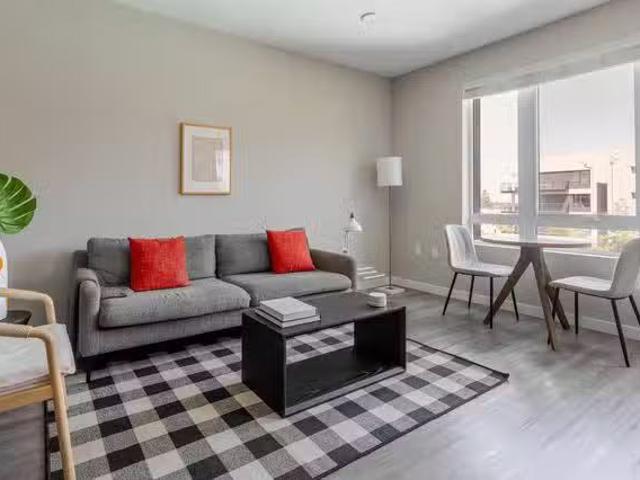 Prado Apartments, 3560 Rambla Place, Santa Clara 1 Bedroom.