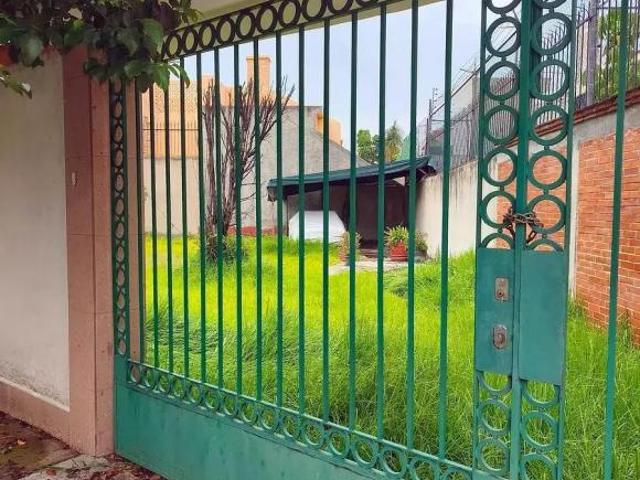 PRADOS COAPA 3a SECCION TERRENO 334 m2 en esquina con estricta vifgilancia