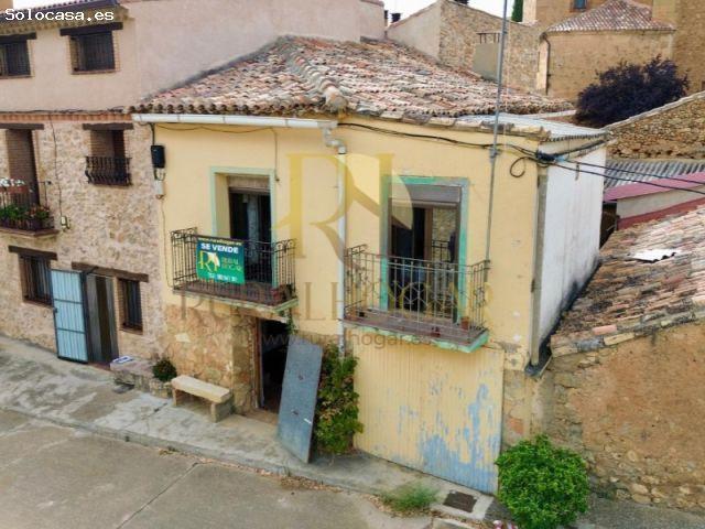 PRADOS REDONDOS: Casa con tejado renovado!