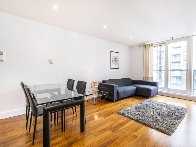 Praed Street, London W2, 2 bed flat to rent, £3,750 pcm | PrimeLocation
