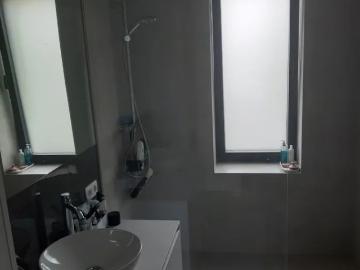Praktisch 2 slpk appartement met terras