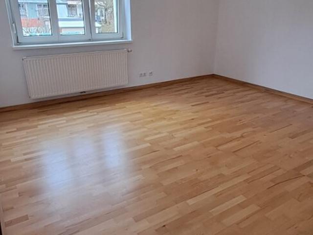 praktisch geschnittene 2 raum wohnung in zentraler lage von grieskirchen highlight: separate küche mit fenster. ab 01.08.2026 verfügbar!
