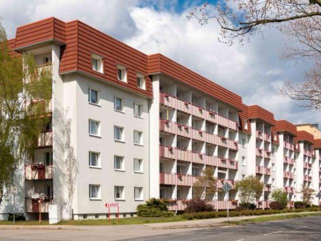 Praktisch wohnen: 3 Räume, Balkon, Fensterbad