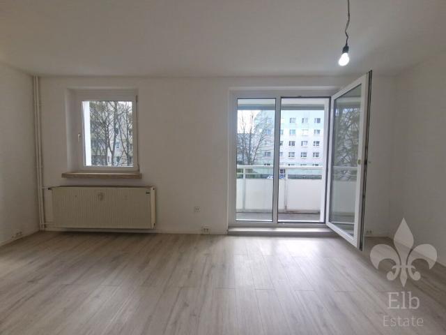 Praktische 2 Raum Wohnung mit Balkon und offener Küche nahe der Uniklinik ab sofort zu vermieten