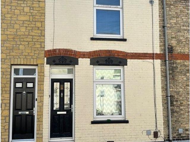 Pretoria Road, Gillingham ME7, 3 bed terraced house to rent, £1,500 pcm | PrimeLocation