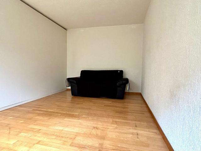 Pretty 1.5 room apartment with seating incl. sep. Office / physio room on the ground floor