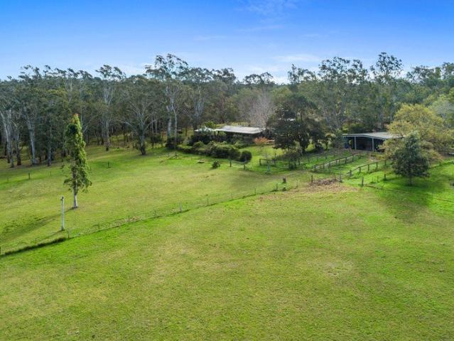 Pretty Countryside with Dual Residences