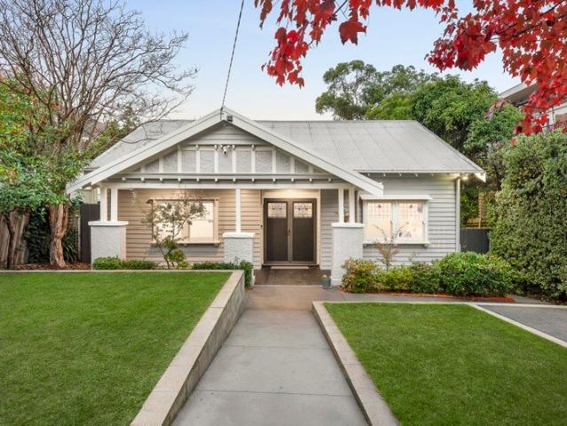 Pretty Californian with Instant Family Appeal