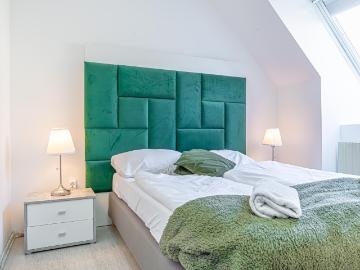 Pretty and modern flat in vibrant neighbourhood