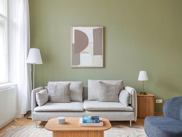 Pretty and amazing suite