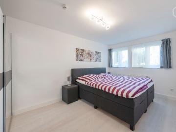 Pretty and beautiful loft located in Stuttgart downtown, Stuttgart Amsterdam Apartments for Rent