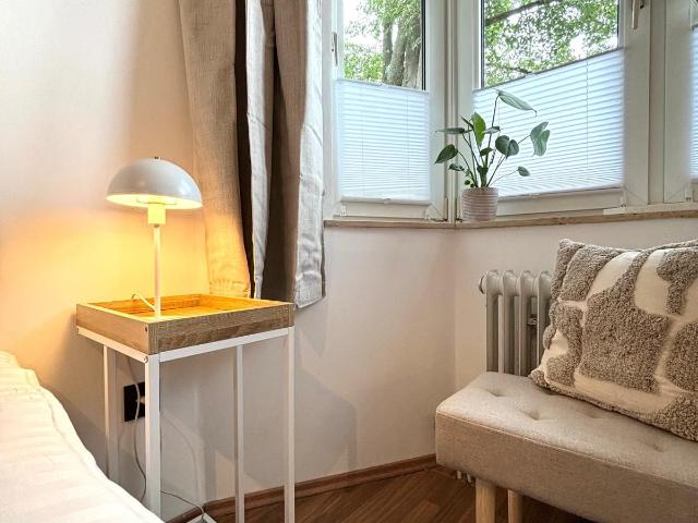 Pretty and bright home in Hemelingen, Bremen Amsterdam Apartments for Rent