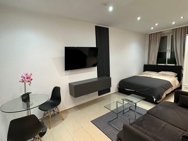 Pretty and great suite Düsseldorf, Dusseldorf Amsterdam Apartments for Rent