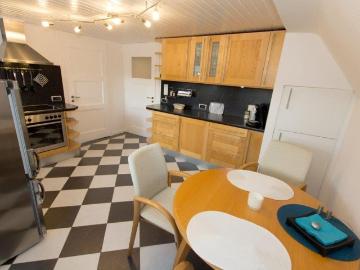 Pretty and perfect apartment, Dusseldorf Amsterdam Apartments for Rent