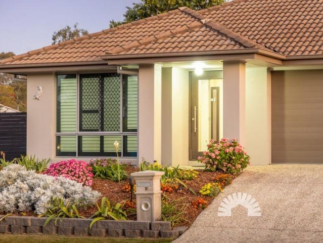 Pretty as a Picture on a Quiet Narangba Street
