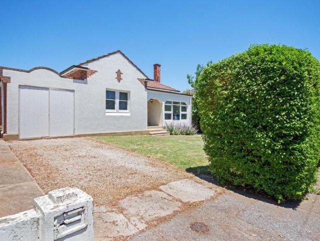 Pretty as a Picture in Glen Osmond