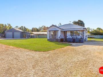 Pretty as a Picture in Taradale Village
