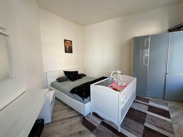 Pretty & beautiful studio near city center, Dusseldorf Amsterdam Apartments for Rent