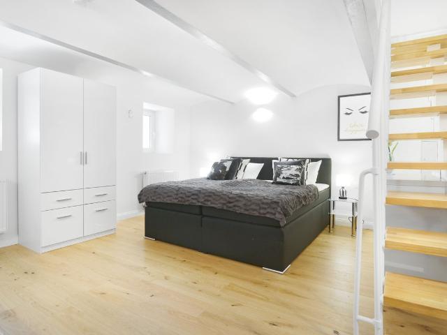 Pretty & new 3 rooms Maisonette apartment in center of Berlin Charlottenburg, Berlin Amsterdam Apartments for Rent