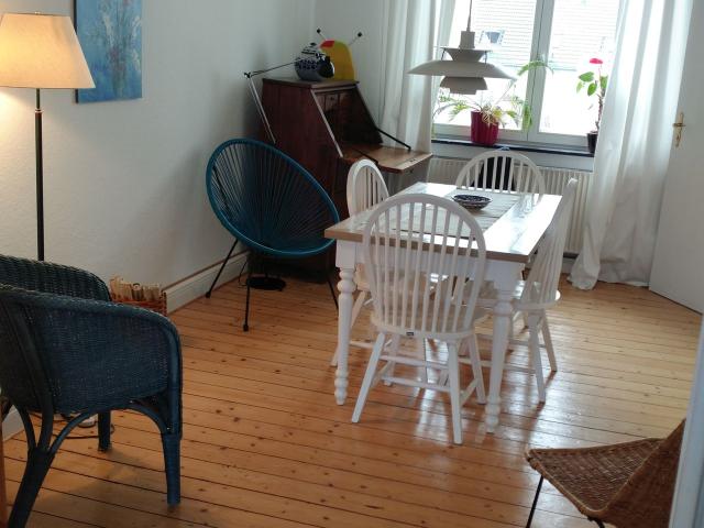 Pretty & neat home 2 rooms 1 small sleeping room, sunny balcony, 20 min. to city of Bremen, Bremen Amsterdam Apartments for Rent