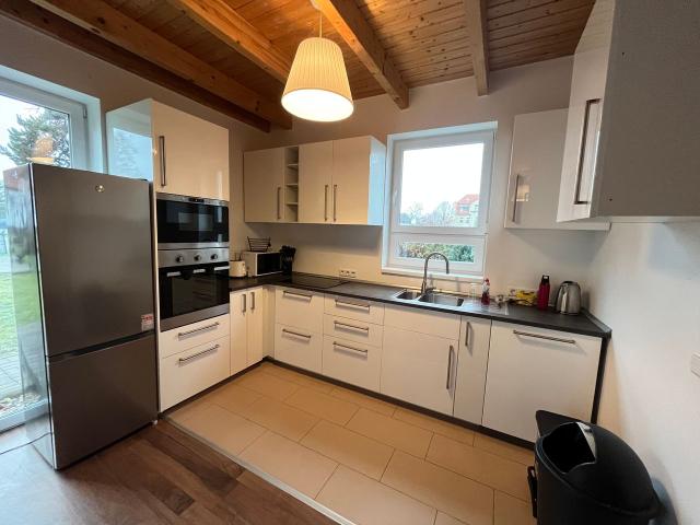 Pretty & spacious apartment in Altglienicke, Berlin Amsterdam Apartments for Rent