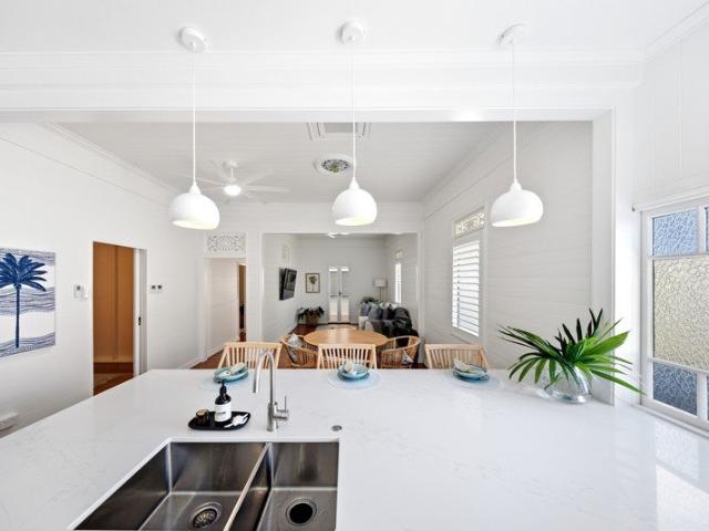 Pretty Woman Charm Meets Luxurious South Townsville Living