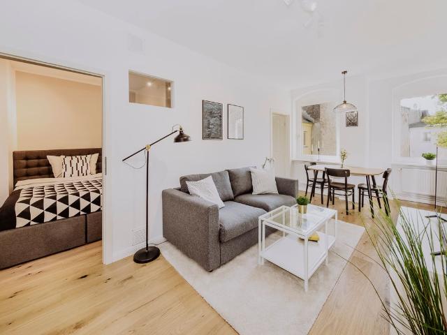 Pretty & wonderful studio in Falkenhagener Feld, Berlin Amsterdam Apartments for Rent
