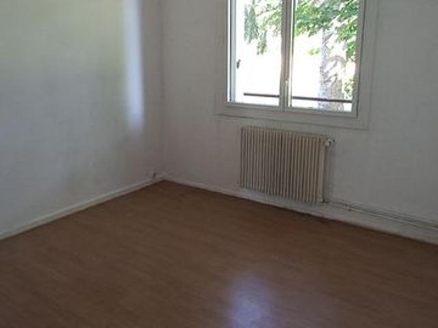 Preuilly sur Claise Appartement T3