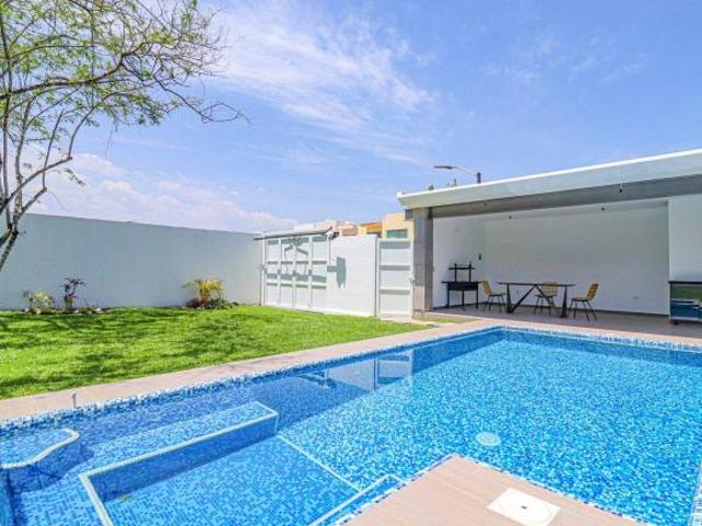 ¡PREVENTA! CASA CON JARDIN Y ALBERCA PROPIA EN PRIV CON VIGILANCIA EN JIUTEPEC