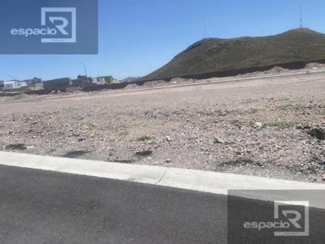 PREVENTA DE TERRENOS EN LADERAS DEL REJÓN A UN COSTADO DE LA PRESA