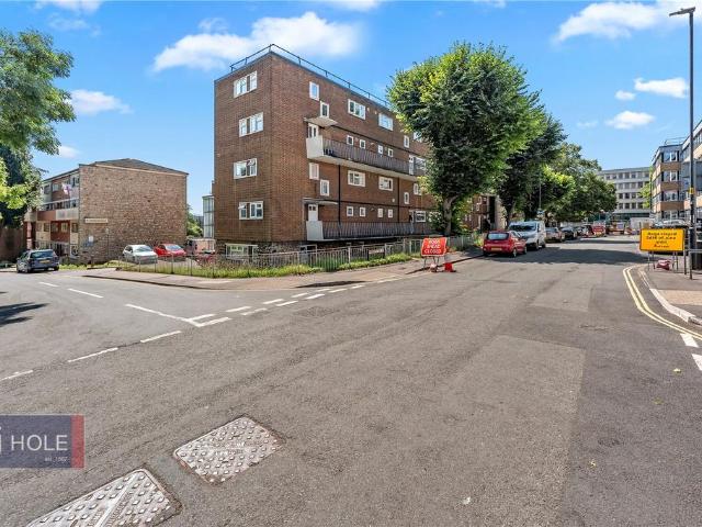 Prewett Street, Bristol, City of BS1 5 bed maisonette to rent £1,900 pcm £438 pw