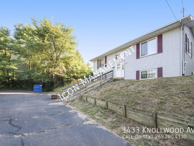 Pre Leasing! Near WMU and Lawson Ice Arena!