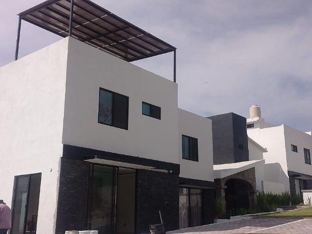 Pre Venta Casas en Condominio, Zona Sur con Seguridad