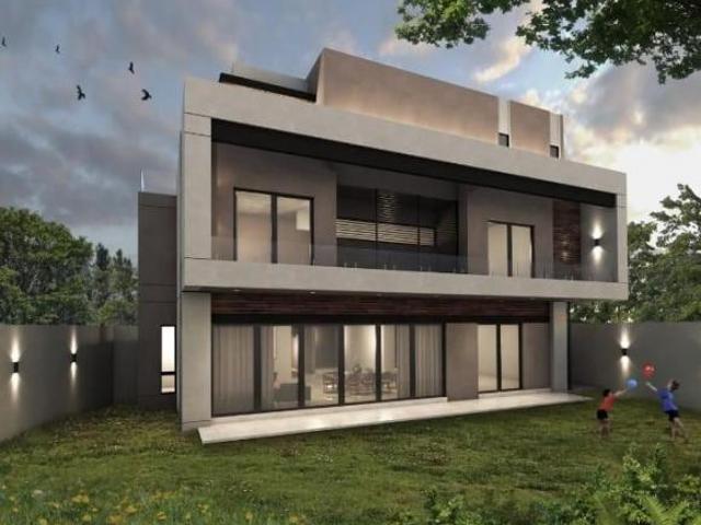 Pre Venta de Casa en Sierra Alta 9no Sector