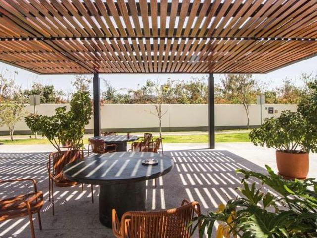 !Precio de oportunidad directamente! Departamento de lujo con terraza y balcones