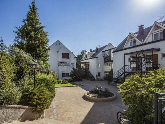 Preciosa 4 Dorm+ 3 Baños+ 2 Estac+ Bodega