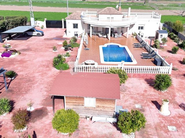 Preciosa Villa Con Piscina Privada A 5 Minutos De Catral Con. 184m² Alicante
