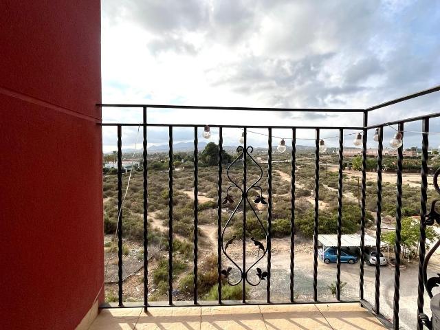 Preciosa vivienda en ALQUILER en Cortes Valencianas!