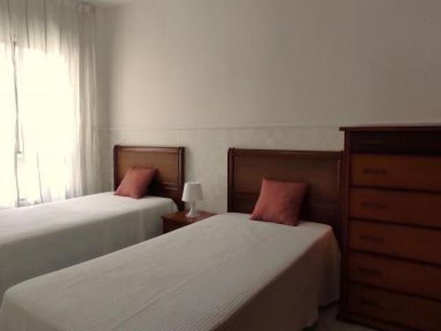 Preciosa vivienda en alquiler larga temporada cuatro dormitorios Málaga