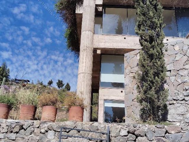 Preciosa y moderna casa en plena naturaleza