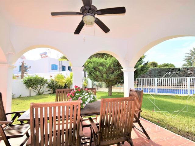 Preciosa y amplia vivienda triplex completamente reformada. 186m² Mojácar