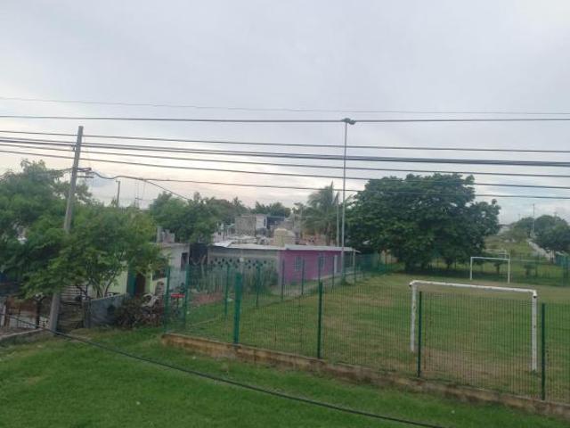 PRECIOSA Y ESTRATEGICA CASA A 5 MIN DEL CENTRO DE ALTAMIRA