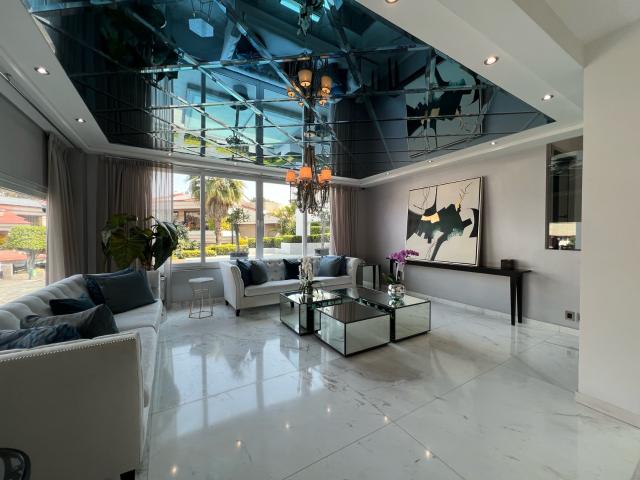 Preciosa Casa Amueblada en Renta y Venta en Tecamachalco en Conjunto