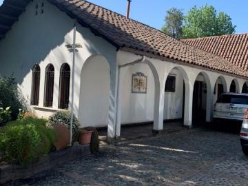 Preciosa casa colonial en La Reina
