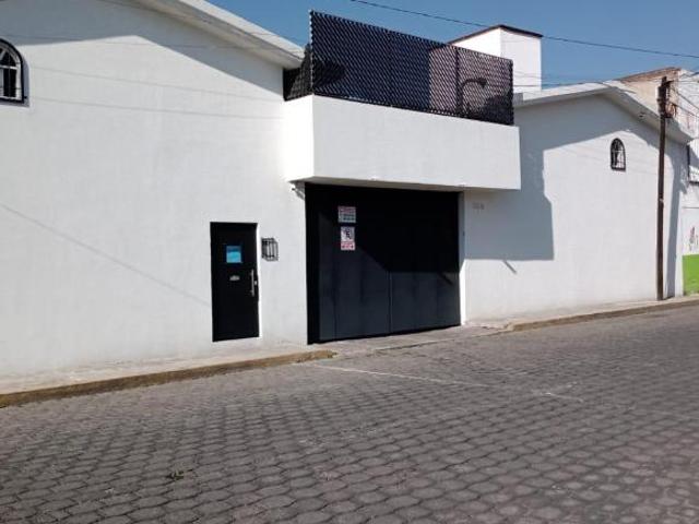 Preciosa casa con excelente ubicación en Metepec