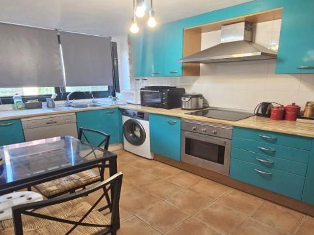 PRECIOSA CASA CON PISCINA JUNTO A TODOS LOS SERVICIOS EN CANCELADA ESTEPONA